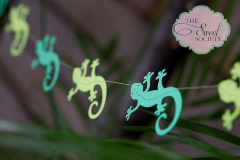 Mixed Up Chameleon, Snake Birthday, Snake Party, Reptile Party, Cute Lizard, Rabbit Cages, Wild Kratts, Jungle Party, Teen Party