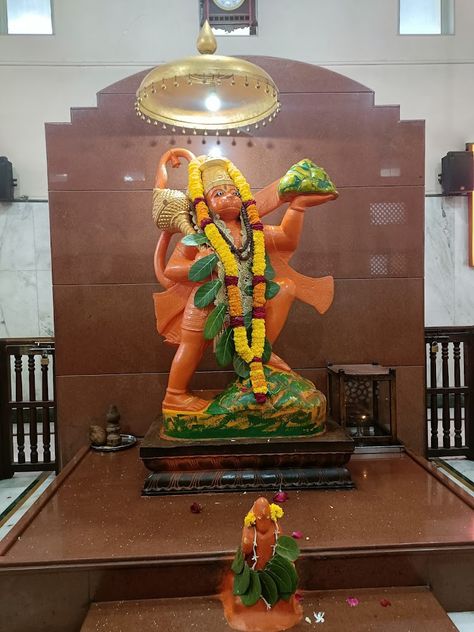 Hanuman Mandir, Hanuman Temple, Doctors Humor, Hanuman Images Hd, Bal Hanuman, Snake Photos, Hanuman Hd, God Venkateswara Images Hd Wallpaper, Memories Art