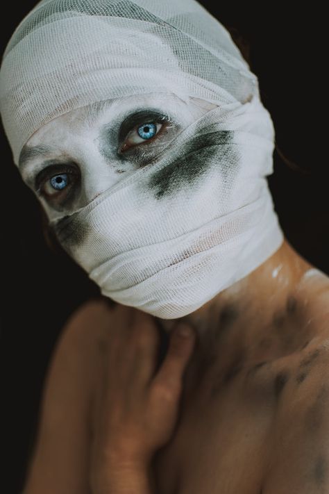 Person Covered With Bandage · Free Stock Photo Scar Wax, Doctor Images, Friendship Images, Cool Halloween Makeup, Nikon D5200, Festival Image, Mask Makeup, How To Shade, Beach Images