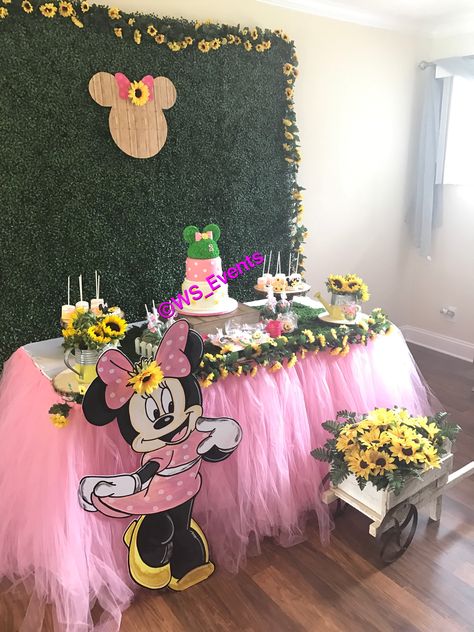 Sunflower Minnie Mouse Birthday Party by WS Events Minnie Garden Birthday Party, Minnie Mouse Third Birthday Party Ideas, Birthdays Decorations, Sunflower Birthday Parties, Minnie Mouse Birthday Party Decorations, Sunflower Birthday, Sunflower Party, Minnie Mouse Baby Shower, Sunflower Baby Showers