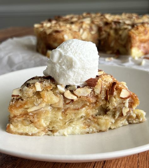 Almond Croissant Bread Pudding — Well Made by Kiley Almond Croissant Bread Pudding, Almond Croissant Cake, Bread Pudding With Croissants, Almond Bread Pudding, Croissant Pudding, Holiday Breads, Bread Pudding Dessert, Pecan Bread Pudding, Croissant Bread Pudding