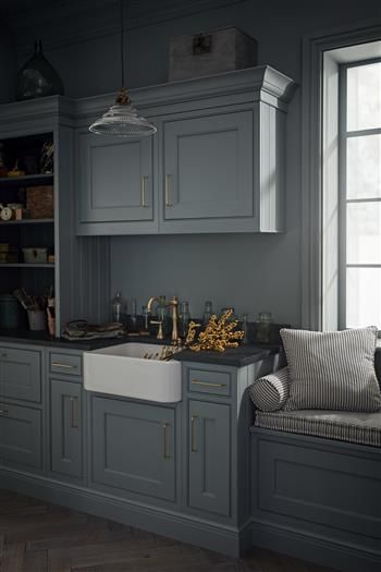 Victorian Interiors Modern, Petrol Blue Kitchen, Modern Blue Kitchen, British Kitchen, Traditional Style Kitchen, Wooden Worktops, Larder Unit, Vintage Apartment, Timber Table