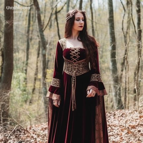 Medieval Queen Costume, Viking Queen Dress, Modern Medieval Outfit, Medieval Fantasy Fashion, Viking Dress Woman, Fantasy Medieval Dress, Witch Dress Medieval, Medieval Queen Dress, Celtic Outfit