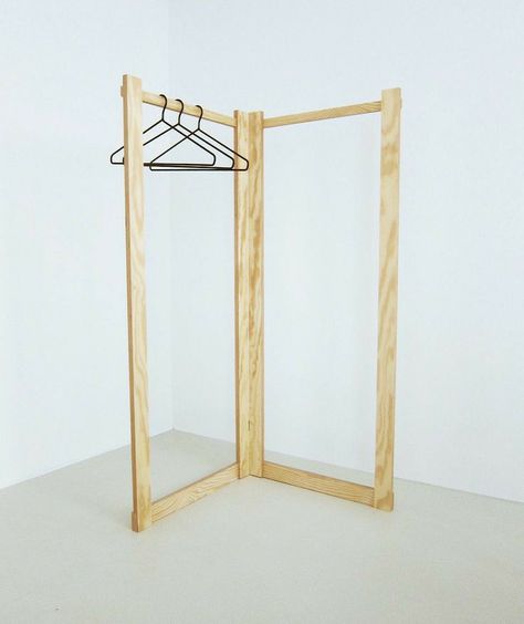 Folding Clothes Rack, Meja Nakas, Clothing Store Displays, Diy Clothes Rack, Clothing Store Interior, Sale Ideas, Boutique Ideas, Store Interiors, Market Displays