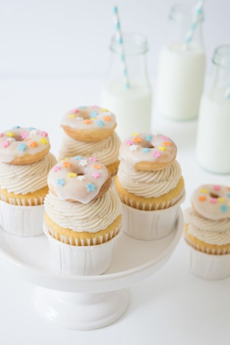 Bubble Gum Cupcakes, Bakery Photography, Cupcake Photography, Donut Cupcakes, Cupcake Day, Baking Photography, Cupcake Photos, Gluten Free Cupcakes, Donut Birthday