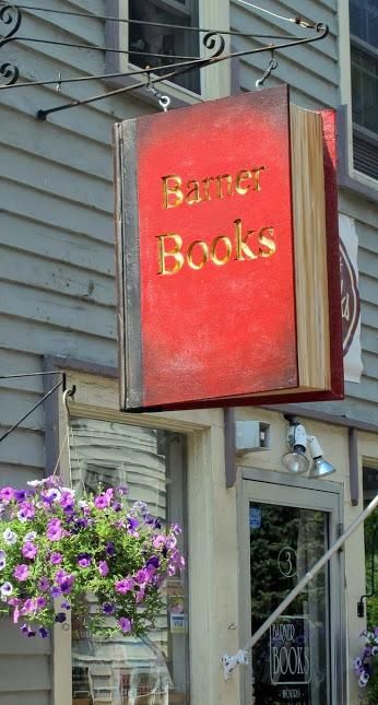 Bookstore Ideas, Book Garden, Bookstore Design, Book Shops, Bookstore Cafe, Storefront Signs, Store Sign, Dream Library, Trade Sign