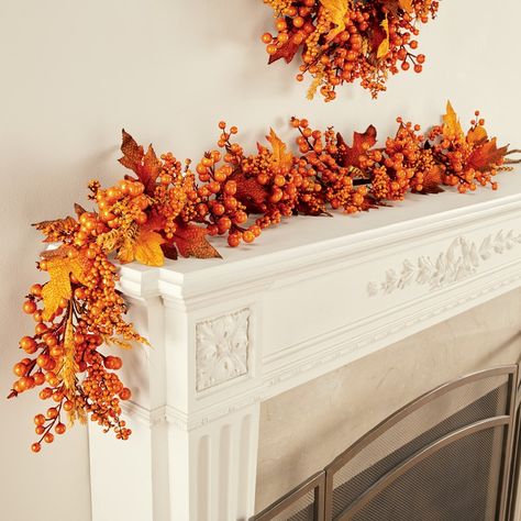 Christmas Hearth Decor, Fireplace Decor Diy, Fireplace Garland Christmas, Christmas Fireplace Decor Ideas, Fall Leaves Garland, Christmas Fireplace Garland, Garland Christmas Decor, Hearth Decor, Diy Christmas Fireplace