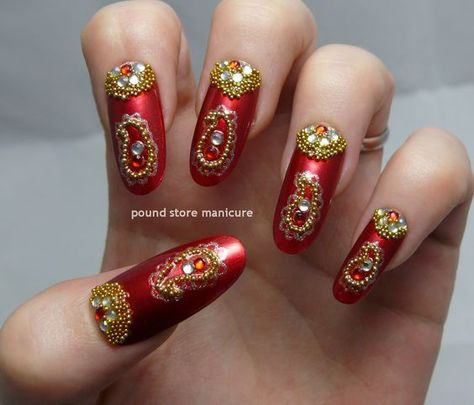 Nail art for Indian brides Indian Inspired Nail Art, Bollywood Nails, Moroccan Nails, Indian Nail Designs, Diwali Nails, Indian Nail Art, Nail Wedding, Classy Almond Nails, Indian Nails