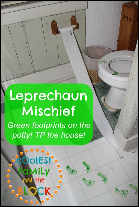 Leprechaun footprints Leprechaun Footprints, Leprechaun Tricks, Sant Patrick, Leprechaun Trap, St Patricks Day Crafts For Kids, St Patrick Day Activities, March Activities, Saint Patties, Stem For Kids