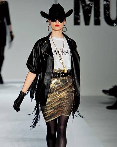 Trend Report: Depeche Mode Style 80s Cowgirl, Jesus Video, Black Celebration, Macrame Dress, Cowboy Style, Trend Report, Mode Fashion, Cowgirl Boots, Fast Fashion