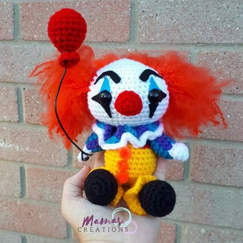 Pennywise Original, Free Crochet Halloween, Crochet Halloween Patterns, Movie Classics, Sugar Skull Earrings, Craft Fairs Booth, Rainbow Mermaid, Crochet Halloween, Halloween Crochet Patterns