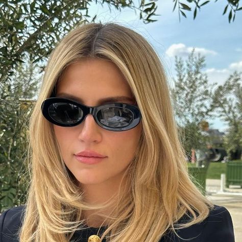 CASS DIMICCO on Instagram: "My 3 day trip to Paris has been my entire personality this month 👀" Cass Dimicco Hair, Cass Dimicco, 3 Days Trip, Trip To Paris, Amelie, Summer 2024, Day Trip, Daily Life, Spring Summer