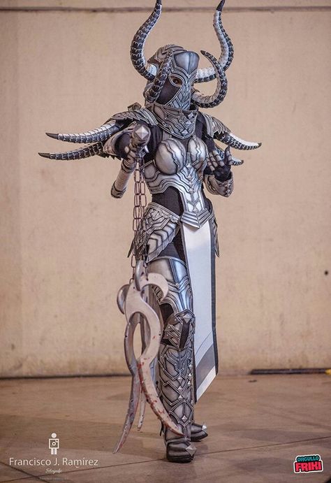 Armor Accessories, Diablo Cosplay, Armadura Cosplay, Awesome Cosplay, Cosplay Armor, Guild Wars, Futuristic Style, Creative Costumes, Cosplay Characters