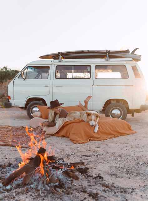 Van by a campfire Terracotta Quilt, Camping Photoshoot, Vw T3 Camper, Paddle Boarding Pictures, Volkswagen Minibus, T3 Vw, Van Accessories, Magical Life, Van Living