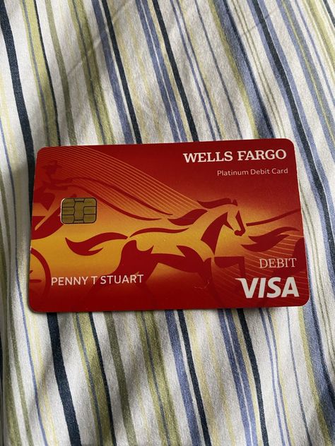 Wells Fargo Debit Card, Bank Card Aesthetic, Credit Card Picture, Fake Credit Card, Credit Card Pictures, Female Army Soldier, Eid Photoshoot Ideas, Vietnam Country, Fridge Photos