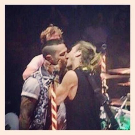 Matt Willis, Dougie Poynter, French kiss Matt Willis, Dougie Poynter, Inappropriate Thoughts, Oh My God, My God, May 20, Sheffield, Oh My, So Cute