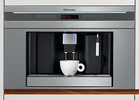 Top 5 Built-In Coffee Machines That Makes Your Life Easier Coffee Machine Top View, Miele Coffee Machine, Coffee Machine Design, Oven Fireplace, Kitchen Top, Coffee Center, Home Coffee Stations, Coffee Bars In Kitchen, Coffee Grinds