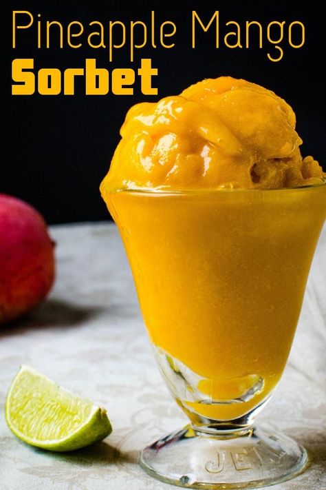 Mango Sorbet Recipe, Gelato Recipes, Sherbet Recipes, Sorbet Is, Sorbet Recipe, Healthy Foods To Make, Sorbet Ice Cream, Fruit Sorbet, Gelato Recipe