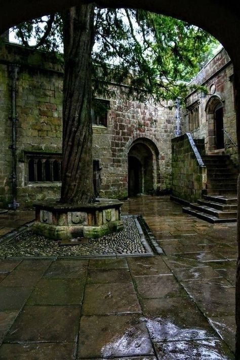 Fantasy Places, Yorkshire England, Courtyard Garden, Medieval Castle, Beautiful Architecture, Beautiful Buildings, Pretty Places, Fantasy Landscape, Abandoned Places