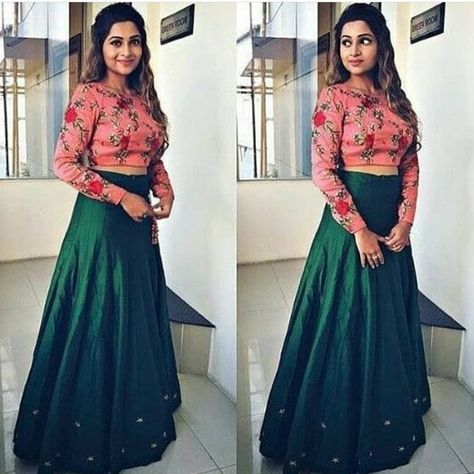 Price Green Skirt Outfits, Choli Dress, Lehnga Dress, Indian Gowns Dresses, Indian Gowns, Party Wear Indian Dresses, Designer Lehenga Choli, Dress Indian Style, Lehenga Designs