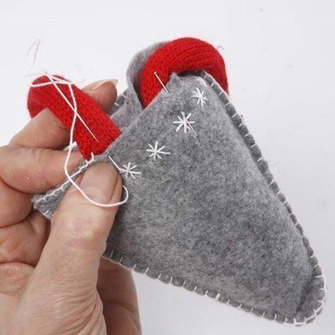 ❤️ Diy Socks, Sock Crafts, Gnomes Diy, Fabric Toys, Gnome Patterns, Gnomes Crafts, Felt Christmas Ornaments, Christmas Sewing, Felt Christmas