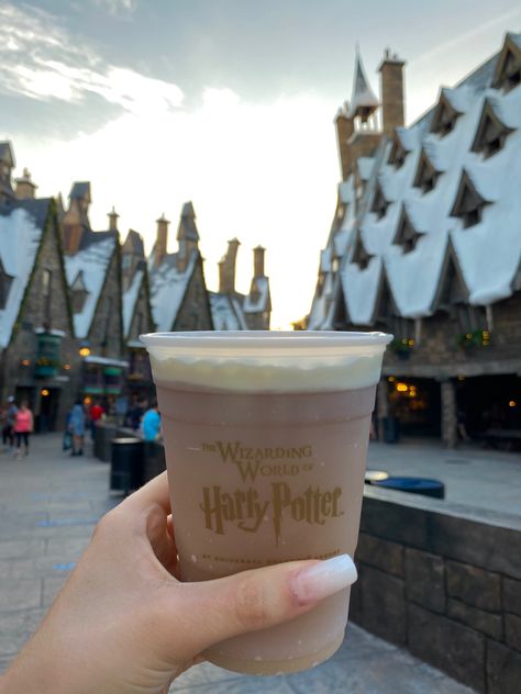 #harrypotter #butterbeer #universal #universalstudios #moments #ios14 Florida Food, Islands Of Adventure, Foods To Eat, The Wiz, Butter, Harry Potter, Florida, Dessert Recipes, Snacks