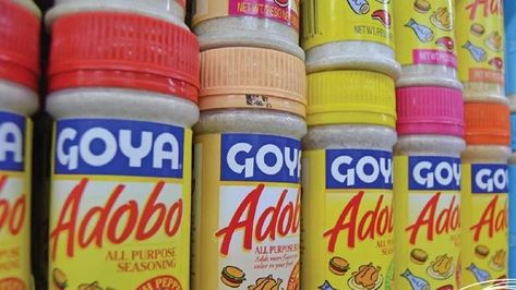 What is Adobo Seasoning and How Do You Use it? Adobe Seasoning, Dry Rub For Chicken, Adobo Seasoning, Adobo Chicken, Adobo Sauce, Hispanic Food, Chipotle Pepper, Food History, What To Use