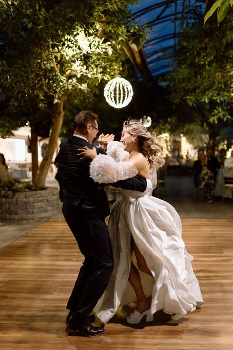 Father and daughter dance across the dance floor at Madison's greenhouse in Newmarket Ontario Wedding Pictures Family, Dancing At Wedding, Family Photos Wedding, Fun Wedding Pictures, Father Daughter Dance, Dance Photos, Photos Wedding, Wedding Dance, Father Daughter