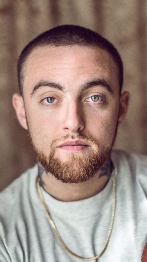 Mac Miller Portrait, Mac Miller, Art Practice, Art Tutorials Drawing, Portrait Drawing, Drawing Reference, Rappers, Drawing Tutorial, Art Tutorials