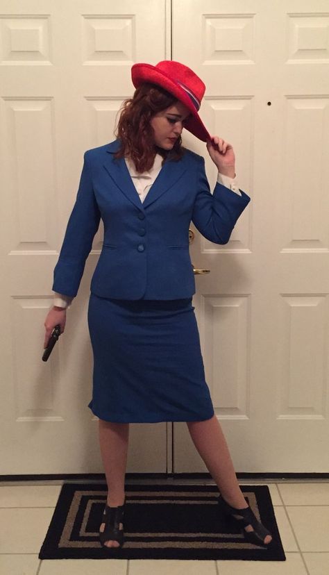 Comic Con Costumes For Women, Agent Carter Cosplay, Female Halloween Costumes, Agent Peggy Carter, Comic Con Costumes, Diy Costumes Women, Easy Diy Costumes, Marvel Costumes, Peggy Carter