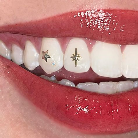 Gold Tooth Gem, Star Tooth Gem, Pretty Teeth, Gold Teeth, Tooth Gem, Teeth Jewelry, Gold Aesthetic, Without Makeup, Nail Accessories