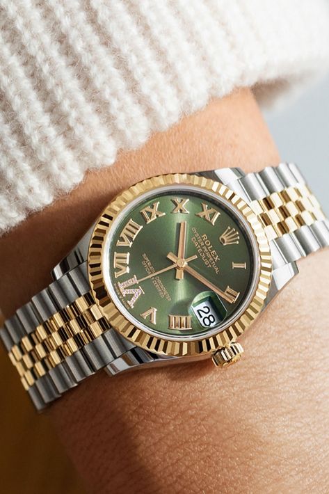 Mont Blanc Watches, Pretty Watches, Rolex Watches Women, Green Watch, Rolex Date, Breitling Watches, Luxe Jewelry, Jewelry Lookbook, Fine Watches