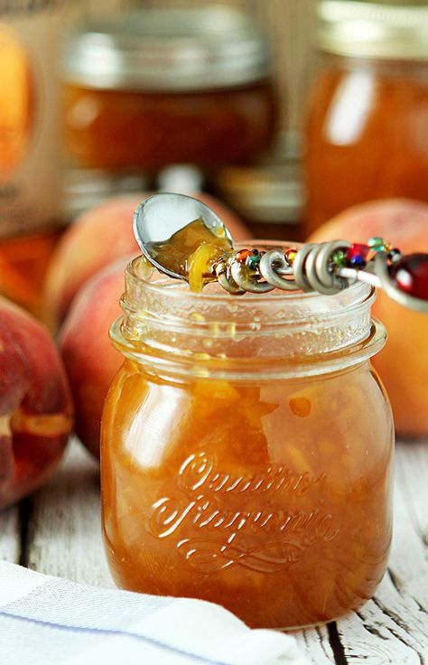 Apple Preserves, Freezer Jams, Bourbon Jam, Vanilla Bean Recipes, Chia Jam Recipe, Peach Jam Recipe, Blueberry Jam Recipe, Vanilla Bourbon, Mango Jam