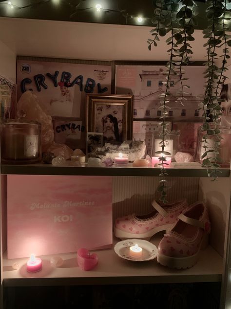 Pretty Apartments, Melanie Martinez Merch, California Room, Fairy Garden Birthday Party, Dreamy Room, Dream Room Inspiration, Pink Bedroom, Room Inspiration Bedroom, Room Ideas Bedroom