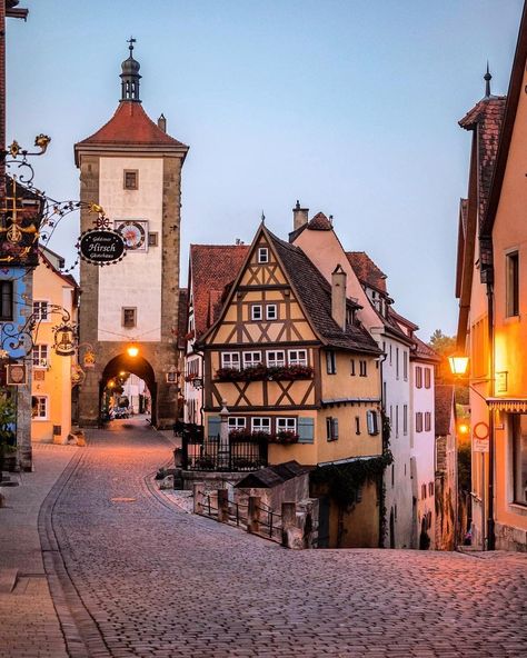 German Wallpaper, Germany Aesthetic, Travelling Abroad, German Travel, German Architecture, Rothenburg Ob Der Tauber, Town Building, Emergency Evacuation, Medieval Town