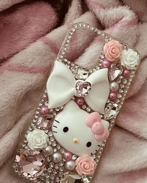 Custom Phone Cases Diy, Bling Phone Cases Diy, Junk Case, Mochi Jimin, Moldes Para Baby Shower, Hello Kitty Phone, Hello Kitty Phone Case, Bling Phone Cases, Decoden Phone Case