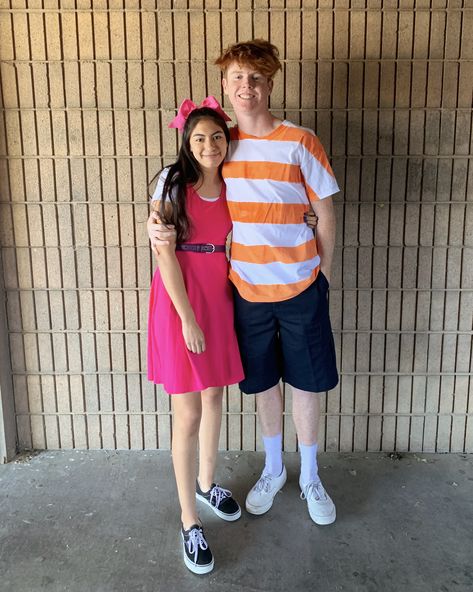 Isabella Costume, Phineas And Ferb Costume, Peacock Halloween, Phineas And Isabella, Cartoon Halloween Costumes, Eve Costume, Classic Halloween Costumes, Halloween Coustumes, Cartoon Costumes