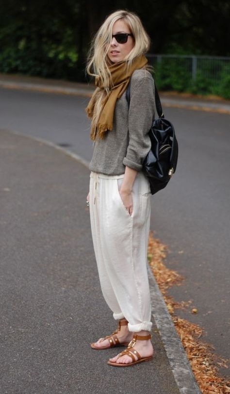 Brown Sandles, White Baggy Linen Pants, Grey Cashmere Sweater, Tan Sweater, Black Backpack Purse, Sunglasses. Road Trip Outfit, Comfy Chic, Outfit Trends, Gray Sweater, Mode Inspo, 가을 패션, Pusheen, Looks Style, Mode Inspiration