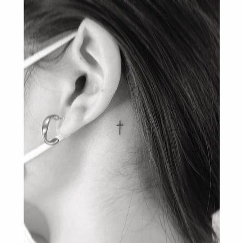 M Behind Ear Tattoo, Cute Small Tattoos Behind The Ear, Tiny Cross Behind Ear Tattoo, Cross By Ear Tattoo, Cross Under Ear Tattoo, Minimalist Tattoo Behind Neck, Small Memorial Tattoos Behind Ear, Tiny Tattoos On Neck, Birthdate Neck Tattoo