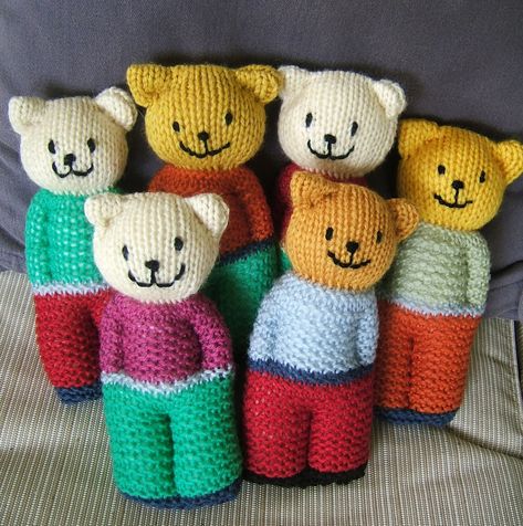 Hand Sewn Animals Free Pattern, Knitted Comfort Dolls Free Patterns, Free Knitting Patterns For Baby Toys, Comfort Dolls Pattern Free Knitting, Comfort Dolls, Knitting Bear, Knitting Dolls Free Patterns, Knitted Dolls Free, Teddy Bear Knitting Pattern