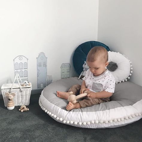 Toddler Reading Nooks, Floor Cushion Seating, Teepee Nursery, Oversized Floor Pillows, Kids Floor Cushions, Reading Corner Kids, Round Floor Cushion, Floor Pillows Kids, Kids Bed Canopy