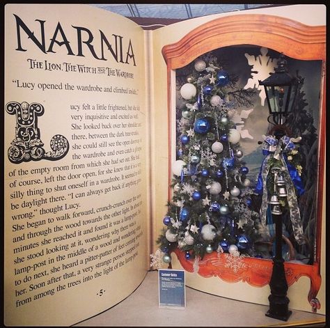 Narnia Christmas display at Cadbury Garden Centre, December 2013 Narnia Christmas Decorations, Narnia Themed Christmas Decor, Narnia Window Display, Narnia Door Decoration, Narnia Christmas Theme, Narnia Room Decor, Narnia Room, Narnia Booknook, Fairytale Decor