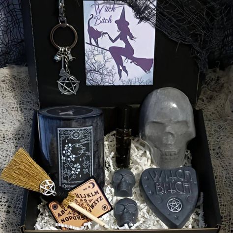 "Fun New Gift Sets in the Shop! 🎃" Witch Gift Basket, Goth Gift Basket, Witchy Gift Basket, Easy Gift Baskets, 22nd Bday, Apothecary Shop, Gothic Decor Bedroom, Goth Gf, Spa Box