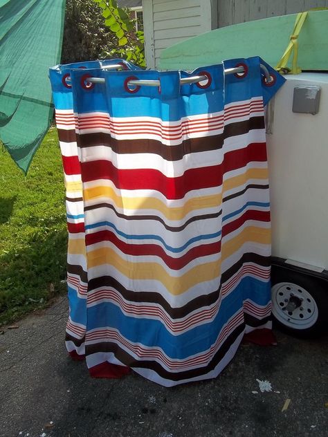 Shower Curtains and piping to make a dressing room on the side of the Teardrop? Camping Bedarf, Camper Hacks, Kombi Home, Shower Tent, Tent Trailer, Camping Shower, Pop Up Camper, Camping Glamping, Remodeled Campers