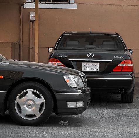 Lexus 430, Lexus Ls400, New Soul, Lexus Ls, Mazda Mx5, Anime Monochrome, Black And White Aesthetic, Movie Photo, White Aesthetic