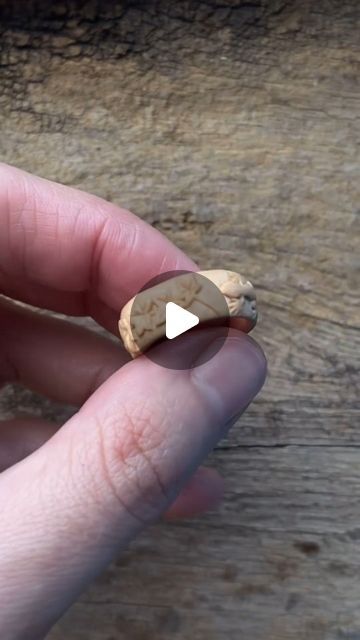 Art-Bazar on Instagram: "Wood carving, ring💍

Artist; @katja_boiko

.
#woodenring #oneofakindjewelry #lizard #woodcarving #miniaturecarving #reliefcarving #maplewood #promisering #wearableart #natureinspiredjewelry #bohojewelry #carving #holzkunst #holz #kunst #holzschnitzer #sculptures #schnitzerei #künstler #artbazarcom" April 7, Nature Inspired Jewelry, Wooden Rings, Dremel, Wood Carving, Promise Rings, Boho Jewelry, Wearable Art, Miniatures