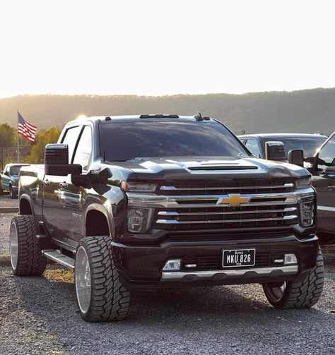 Lifted Silverado 1500, Sema Truck Builds, Sema Truck, Chevy 2500 Hd Lifted, Chevy Jokes, 2500 Hd Silverado, Truck Builds, Silverado 2500 Hd Lifted, Chevy Silverado 2500 Hd