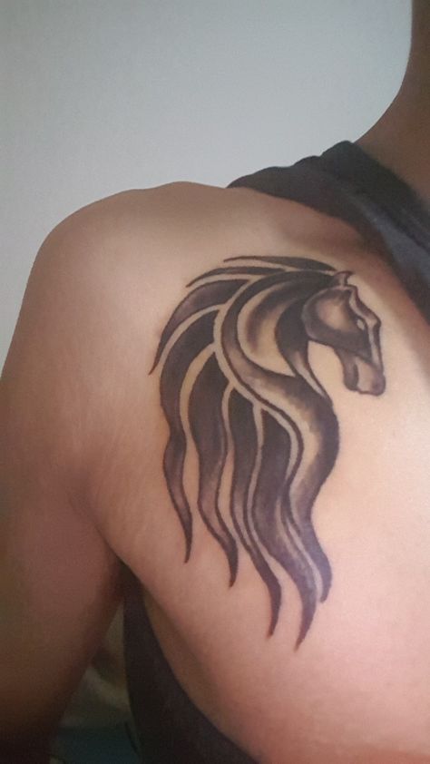 horse of Rohan. Tolkien tattoo Lord of the rings middle earth love my tattoo Riders Of Rohan Tattoo, Equine Tattoo, Earth Tattoos, Tolkien Tattoo, Nerd Tattoos, Lotr Tattoo, Rings Tattoo, Lord Of The Rings Tattoo, Earth Tattoo