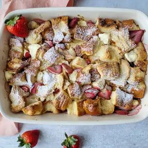 Strawberry Cream Cheese French Toast, Best Churros Recipe, Cream Cheese French Toast Casserole, Christmas Breakfasts, Cream Cheese French Toast, Easy Churros Recipe, Gingerbread Eggnog, Oats Yogurt, Cheese French Toast