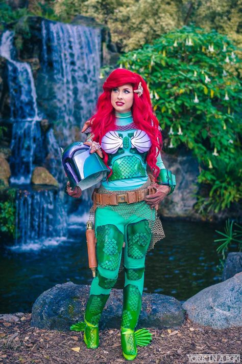 Disney Mashup Costume, Star Wars Armor, Coolest Costumes, Custom Mandalorian, Disney Cosplay Ideas, Starwars Cosplay, Cosplay Design, Ariel Cosplay, Mandalorian Cosplay